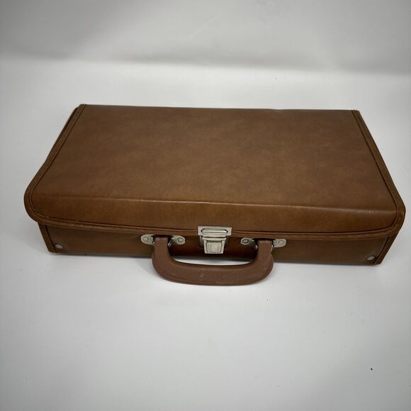 Audio Cassette Storage Carry Case Holds 24 Tapes Brown Faux Leather Service Mfg. - Picture 1 of 6